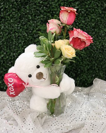 Bear Hugs & Blooms
