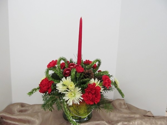 BOB\'S FESTIVE CENTERPIECE