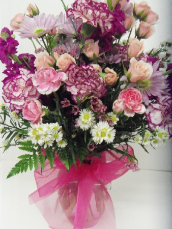 Mom\'s Day Bouquet FLOWERS MAY VARY